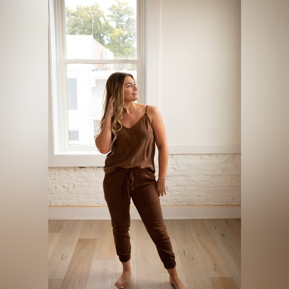 BELLA DAHL POCKET JOGGER - Picture 1 of 2